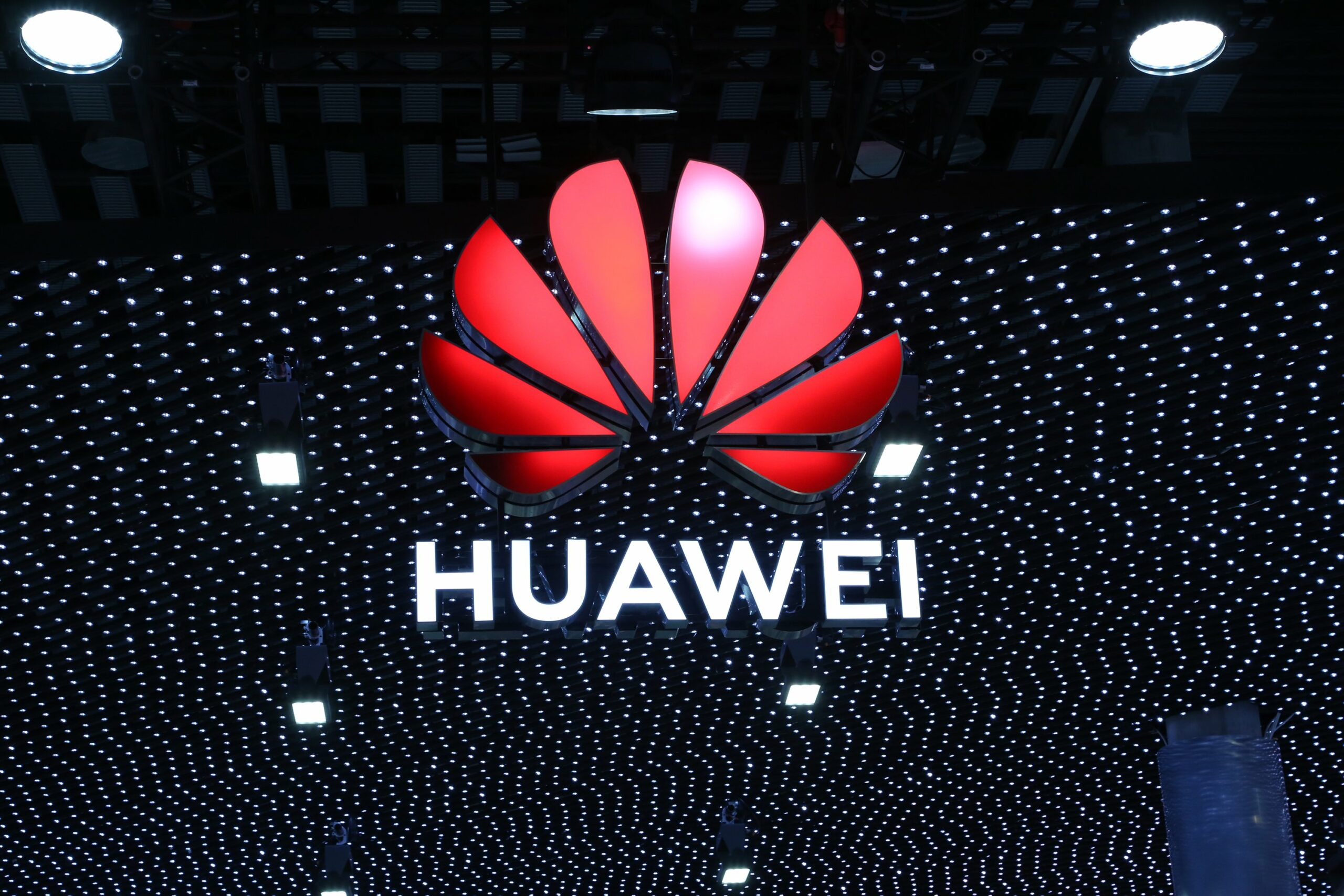 Huawei logotipi MWC 2019