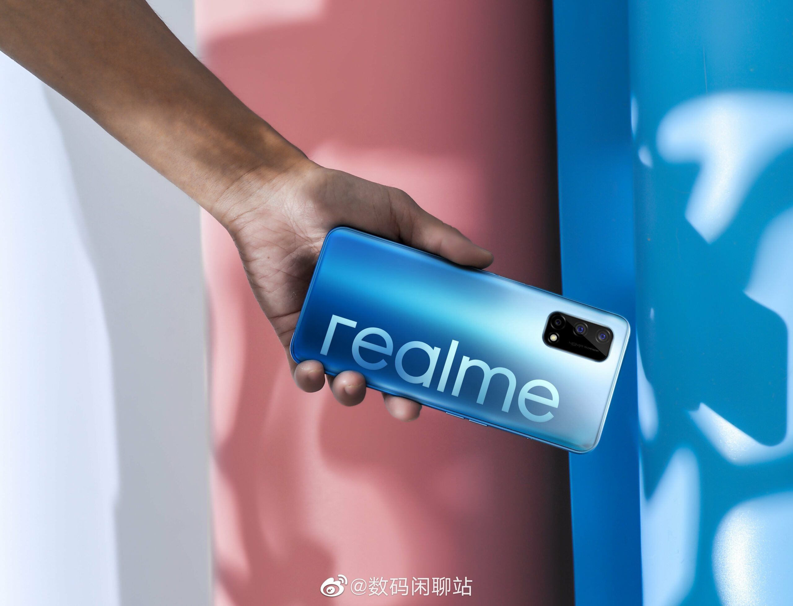 Realme Q2– მა გაჟონა სურათი