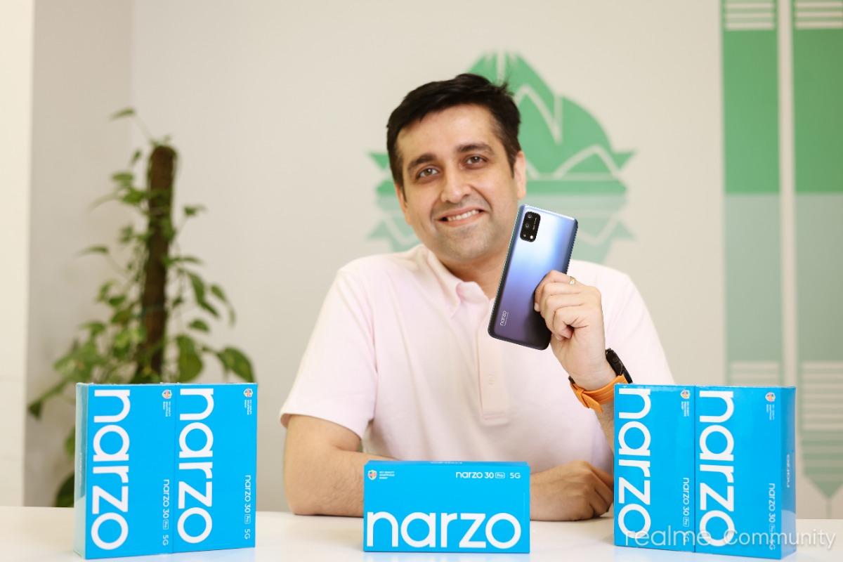 Realme Narzo 30 Pro 5G gade dèyè