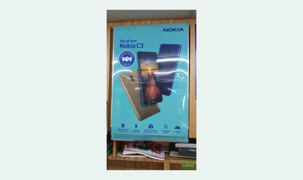Nokia C3 Poster запускает автономный магазин в Индии
