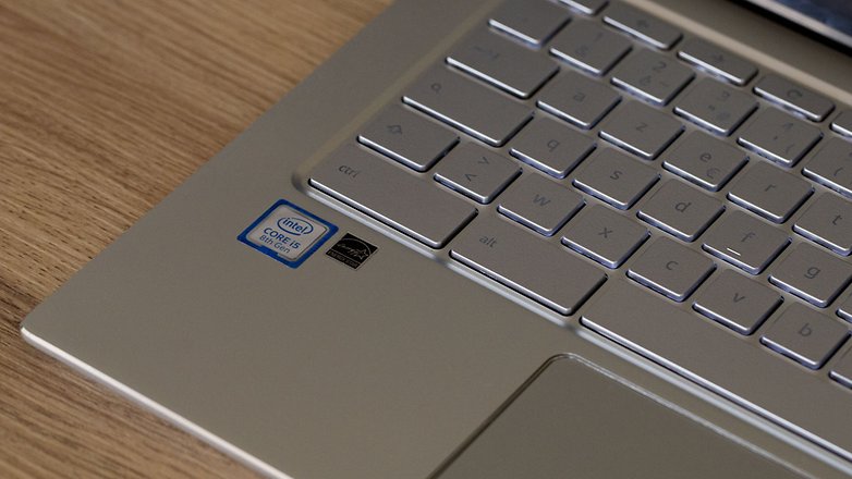 असूस क्रोमबुक फ्लिप C434 कीबोर्ड