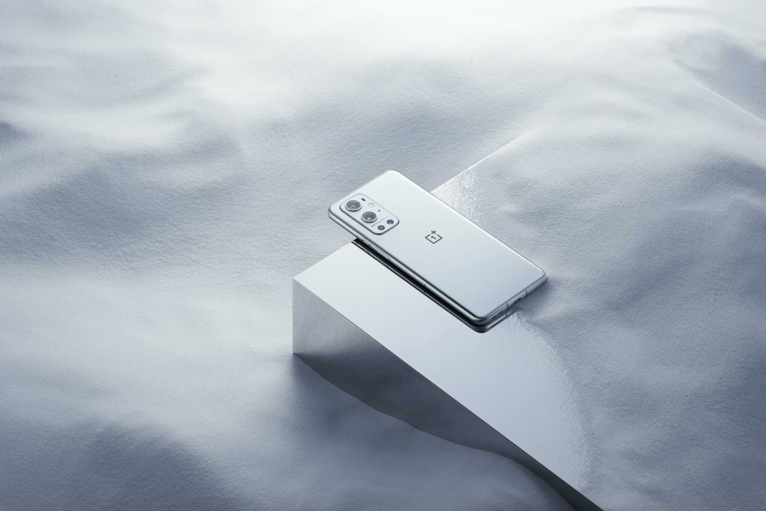 OnePlus 9 Pro Morning Mist Menampilkan 04