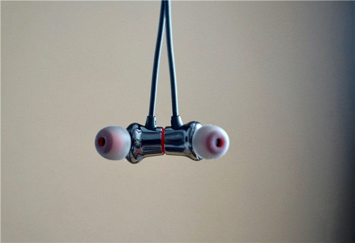 bezdrátová 2 sluchátka do uší s kuličkami oneplus