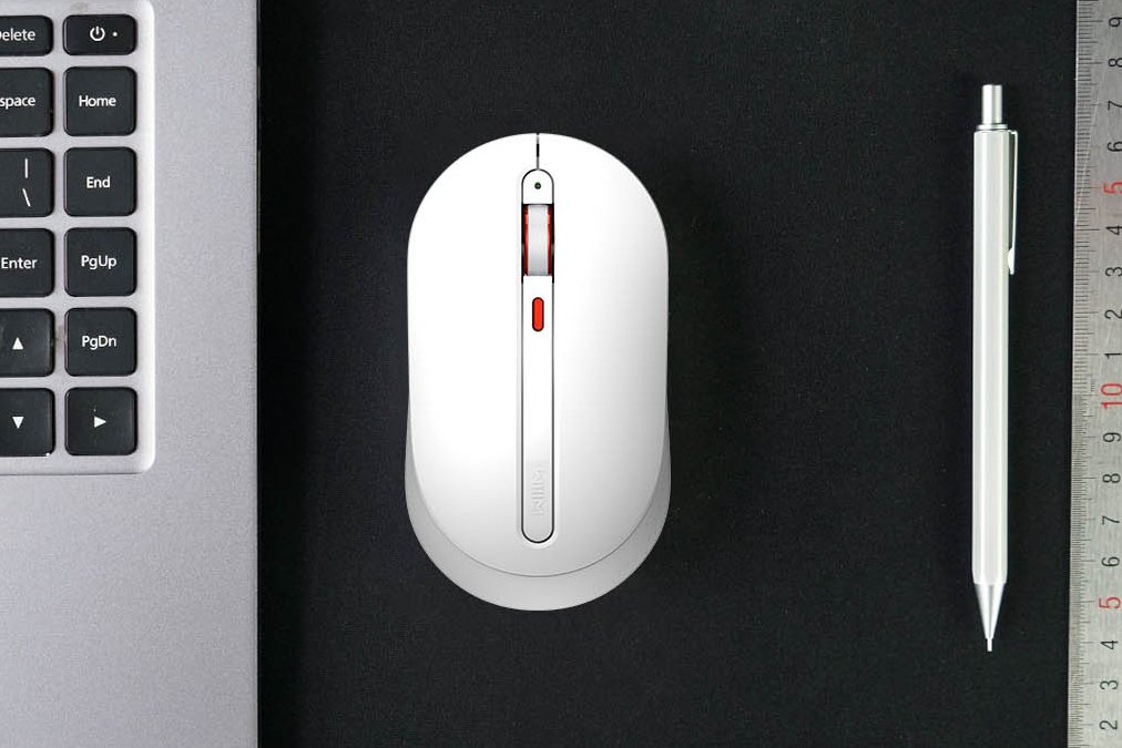 MIIIW Wireless Silent Mouse Featured