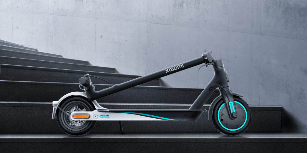 My Electric Scooter Pro 2 Mercedes-AMG Petronas F1 Team Edition