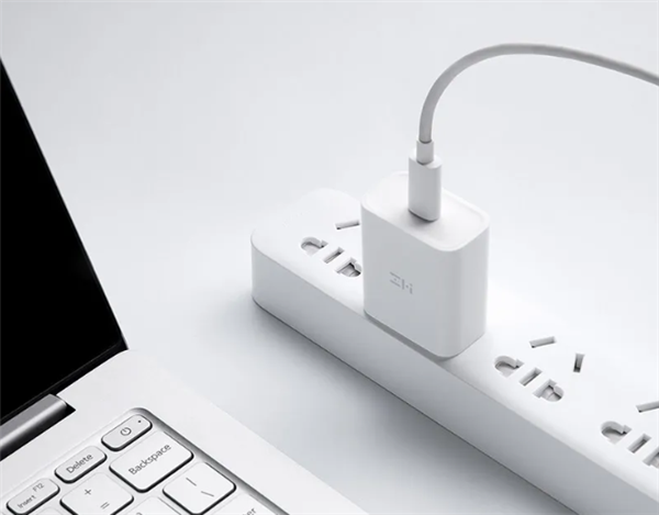 ZMI lanza un adaptador de carga USB-C compatible para iPhone 12